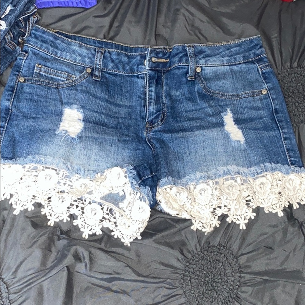 Beautiful altar’d state shorts!